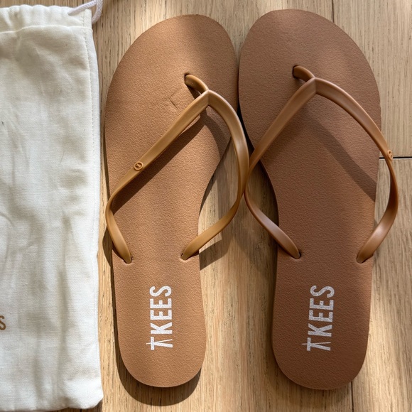 TKEES Nude Minimal Flip Flops Sandals Size 10 / EU 41 NWT w/ Pouch - Picture 2 of 4